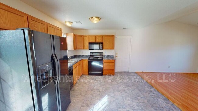 Foto del edificio - 206 Juniper Leaf Way