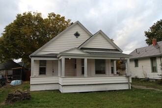 Building Photo - 4711 N Regal St