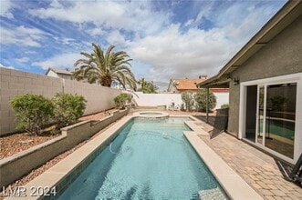 Building Photo - 3991 Redwood St