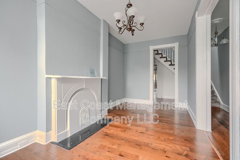 Primary Photo - 717 W Lanvale St