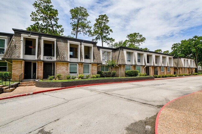 Building Photo - 12633 Memorial Dr