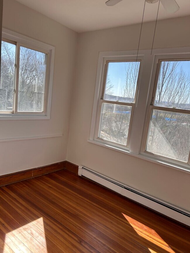 Foto del edificio - 36 Miles Ave