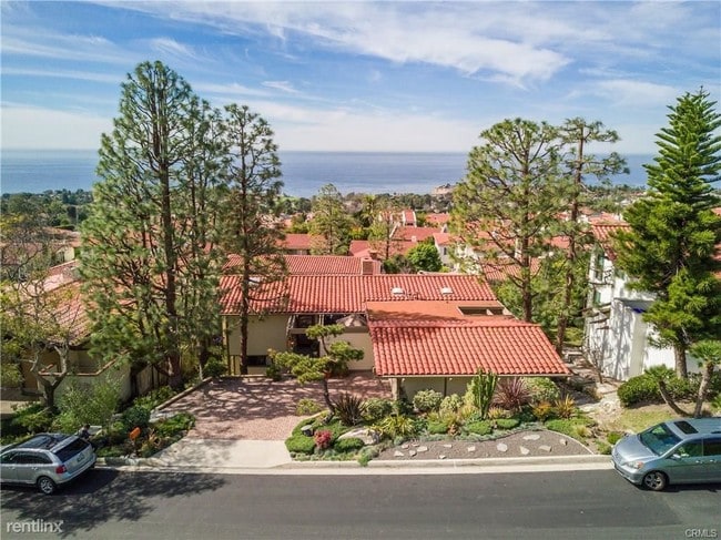 Building Photo - 4 br, 3 bath House - 1315 Via Zumaya