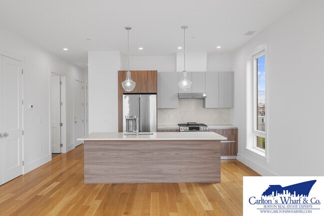 Foto del edificio - 218 Old Colony Ave