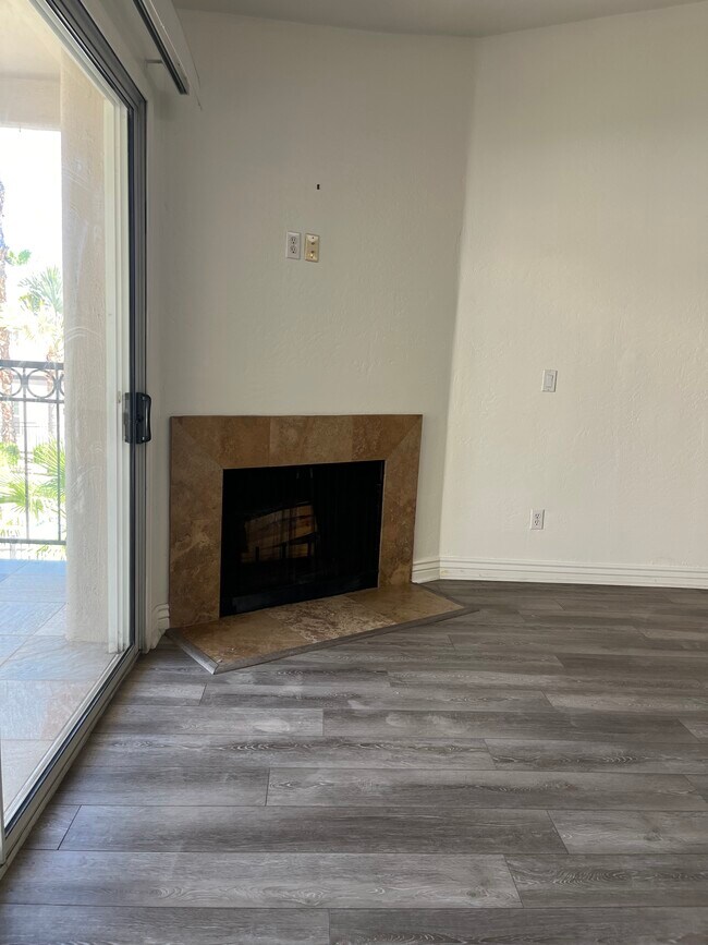 Foto del edificio - 14145 N 92nd St
