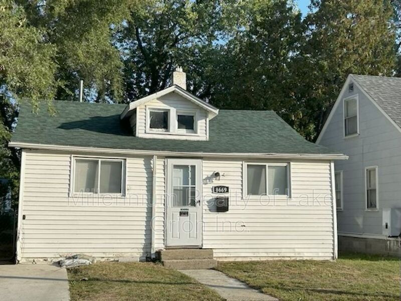 Primary Photo - 8669 Hupp Ave