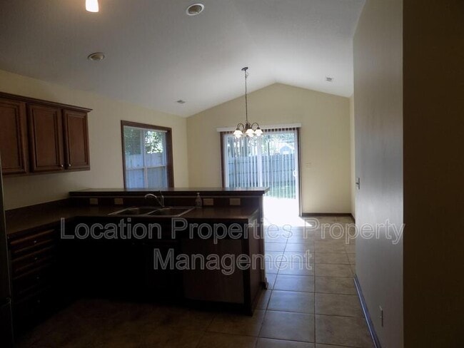 Building Photo - 433 Arkansas St