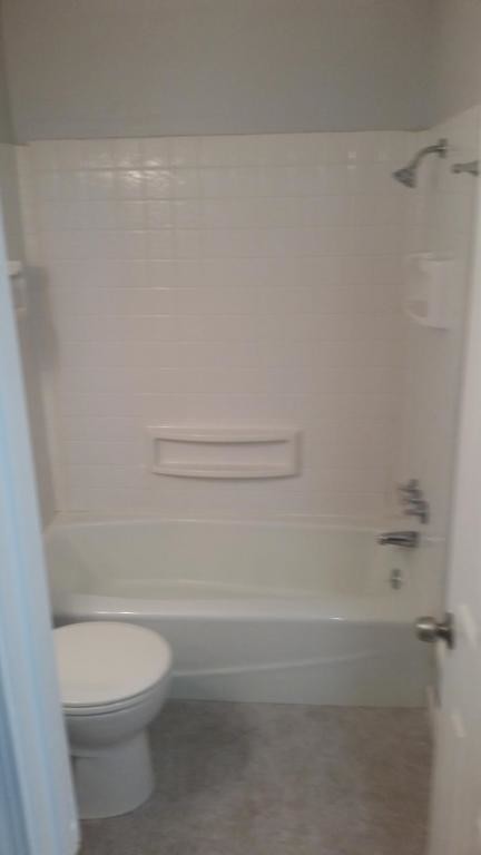 Building Photo - 407 Evergreen Apt B
