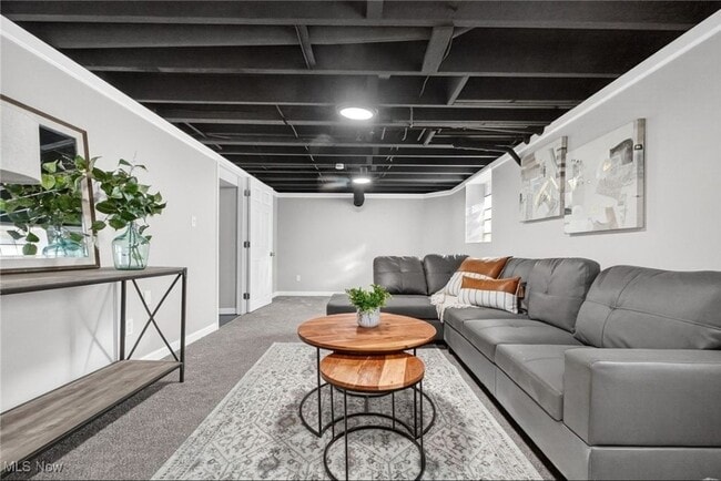 Building Photo - 286 Jaycox Rd