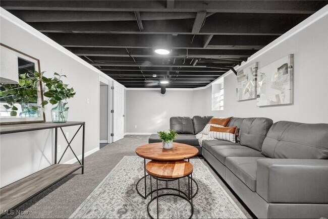 Foto del edificio - 286 Jaycox Rd