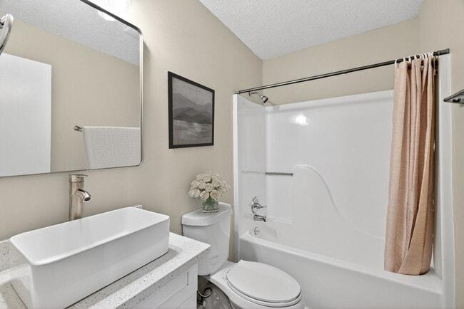 Foto del edificio - Bay Meadows Apts