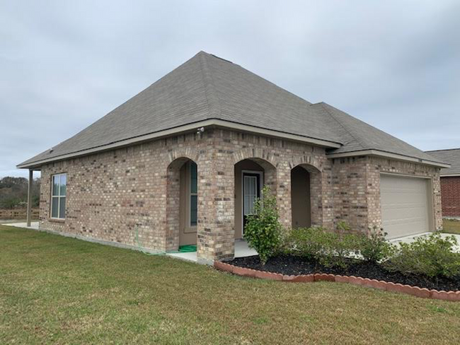 Building Photo - House: Keystone of Galvez