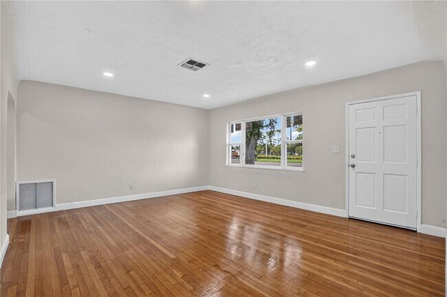Foto del edificio - 6946 5th Ave N