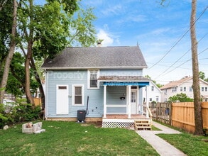 Building Photo - 2278 Indianola Ave