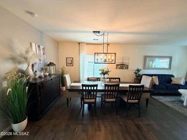 Foto del edificio - 9033 W Birchover Dr