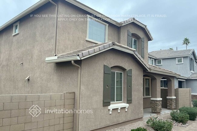 Building Photo - 5722 E Butte St