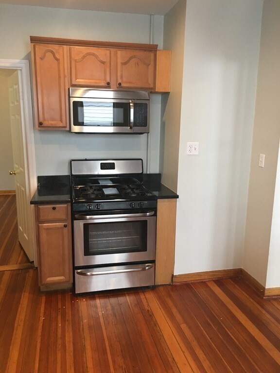 Foto principal - 52 Ridgewood St