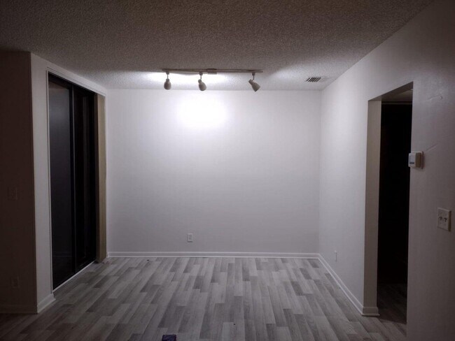 Building Photo - 3857 Coral Tree Cir
