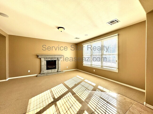 Building Photo - 2214 E Chanute Pass