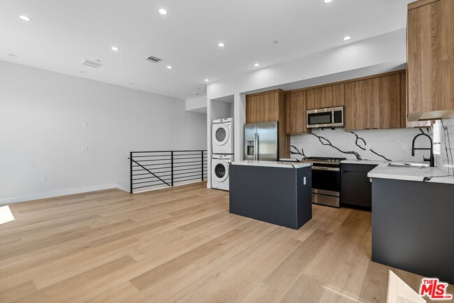 Foto del edificio - 4714 W 17th St