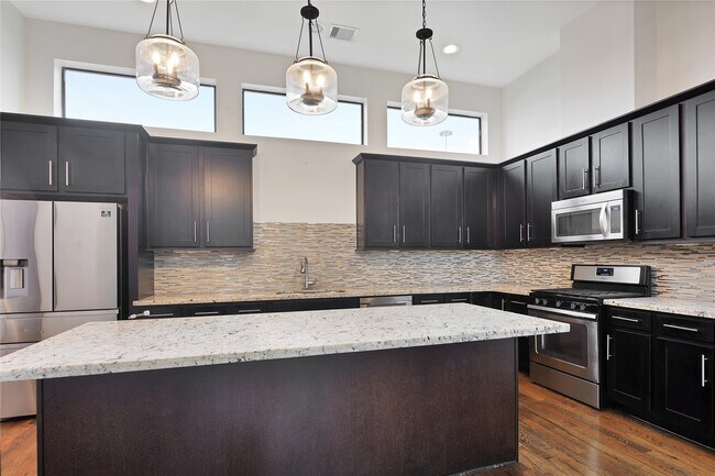 Foto del edificio - 1810 Thompson St