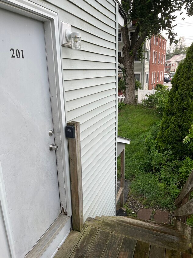 Primary Photo - 73 Water St