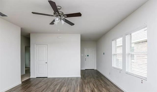 Foto del edificio - 6125 Harrah Ln