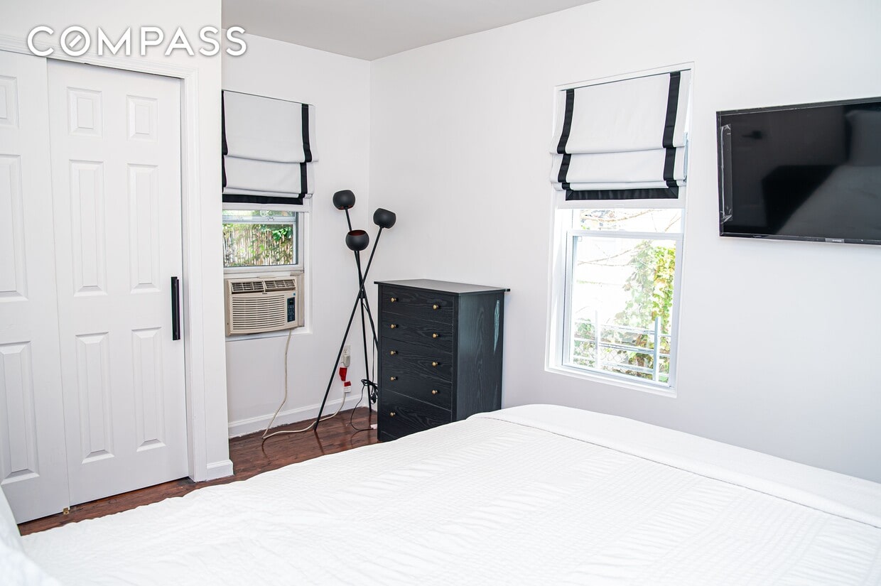 1758 Zerega Ave Unit 1, NewYorkCity, NY 10461 Room for Rent in