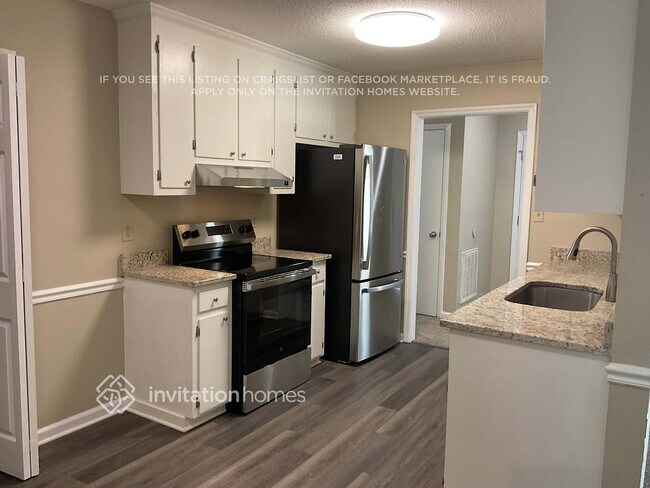 Foto del edificio - 3620 Castlegate Dr