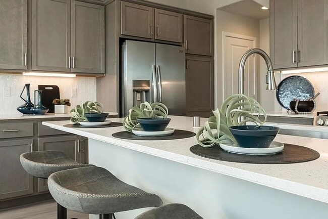 Building Photo - Beautiful 3-Bed, 2.5-Bath in Tesoro Viejo