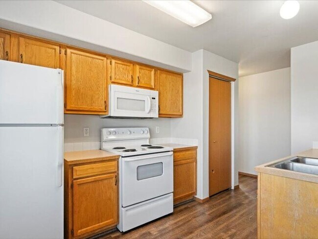 Foto del edificio - 6305F Chapel Hill Blvd