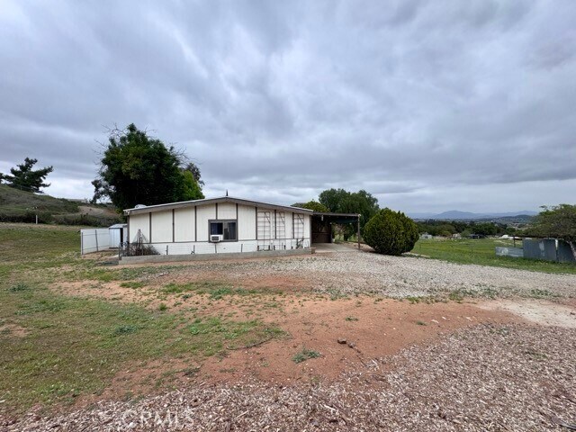 Building Photo - 33981 Gloria Rd