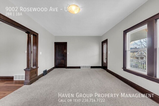 Foto del edificio - 9002 Rosewood Ave