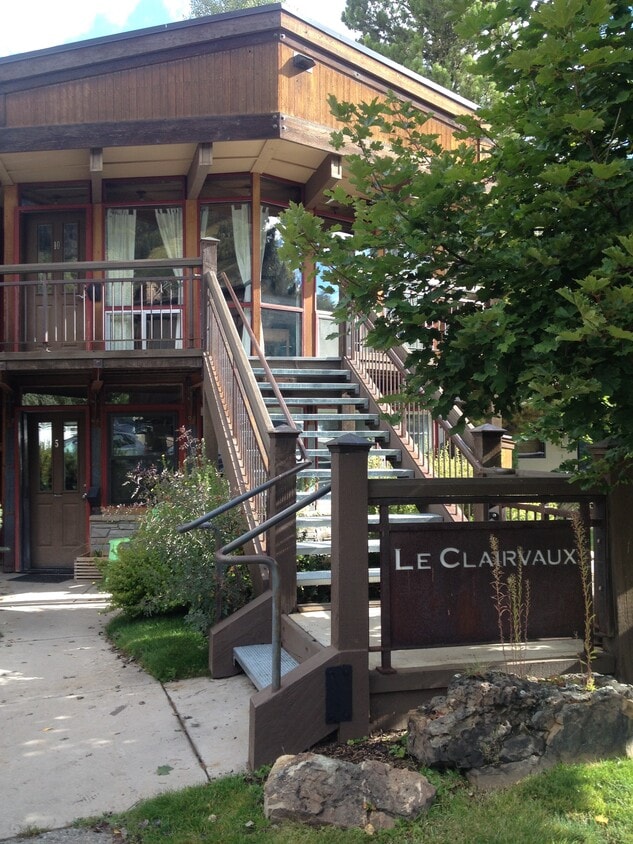 Primary Photo - 803 E Durant Ave