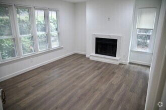 Building Photo - 601 Queens Rd