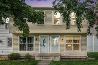Building Photo - 3121 S Estes St