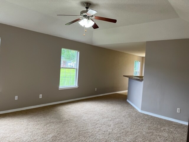 Foto del edificio - 2148 Seasons Ct