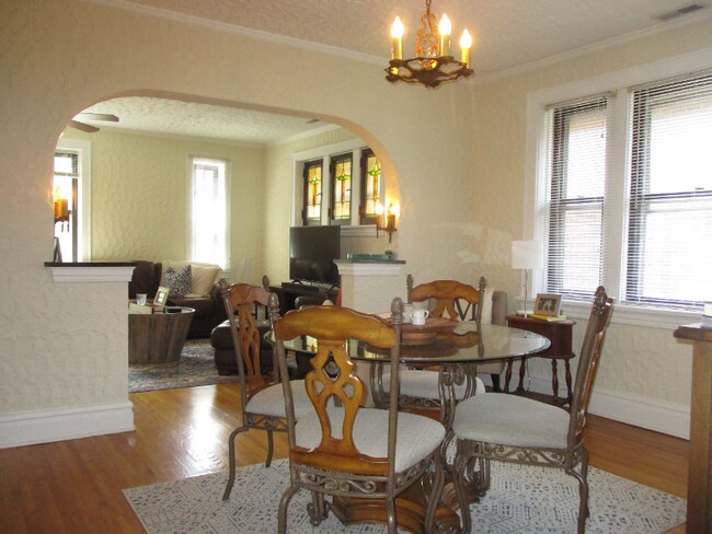 Foto del edificio - 1081 Terrace Dr