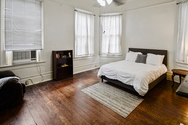 Bedroom 1 - 1414 Jena St