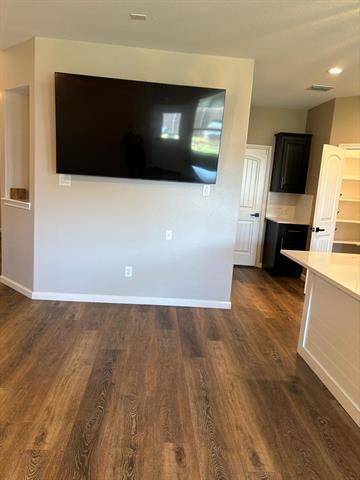 Building Photo - 233 Red Fox Ln