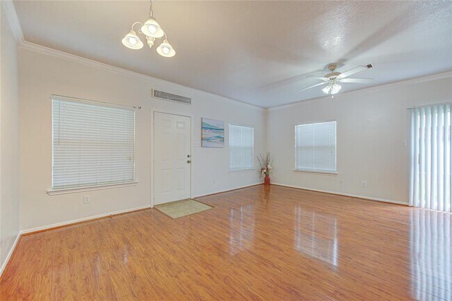 Building Photo - 3825 Shire Valley Dr