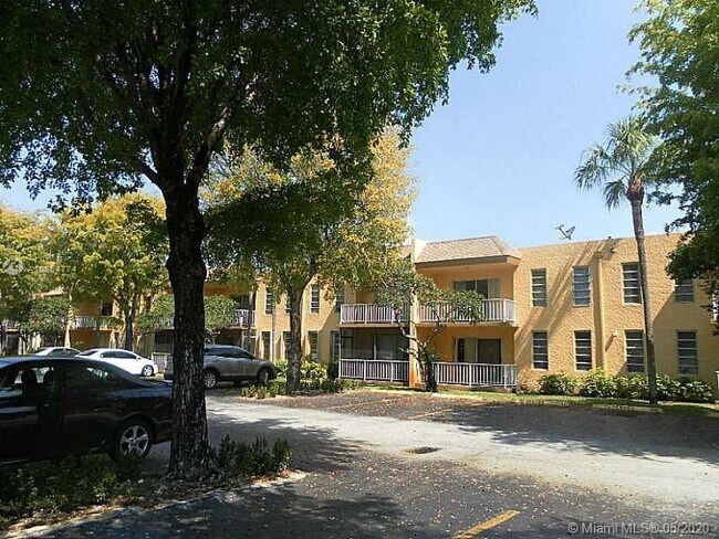 Building Photo - 13700 SW 62nd St