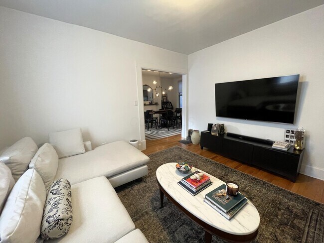 Building Photo - 1279 Hunter Ave