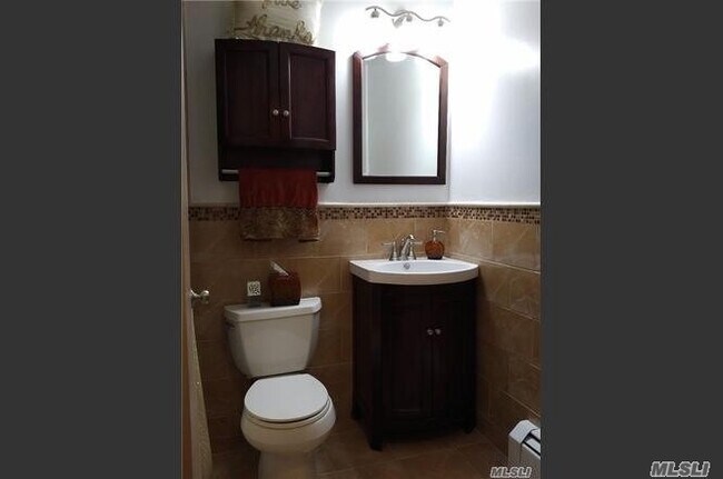 Foto del edificio - 172-31 Highland Ave