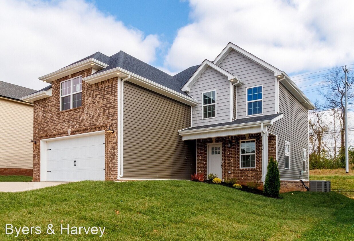 3 br, 2.5 bath House 842 Limestone Way House Rental in Clarksville