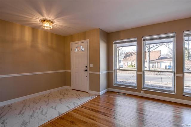 Building Photo - 2830 Flintwood Dr