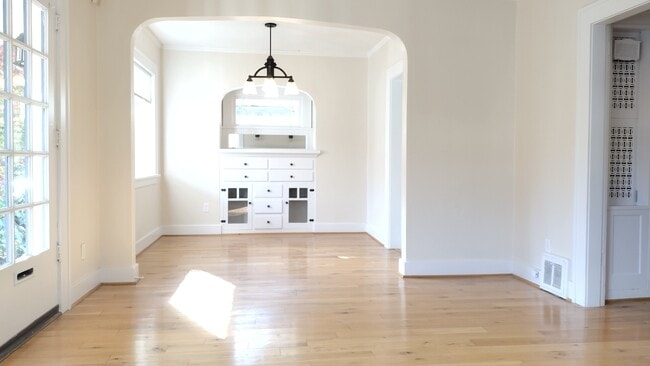 Photo - 2551 NE 32nd Pl House