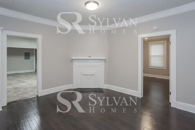 Building Photo - The ideal space to balance life, work, and play.