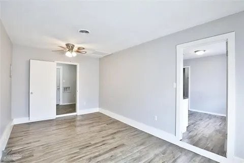 Building Photo - 2317 Glendale Dr