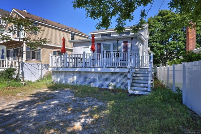Building Photo - 116 Shell Ave